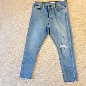 Levi's Wedgie Skinny Size 32 jean